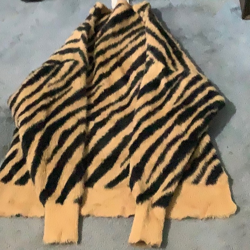 EN Thread Sweater - Picture 4 of 6